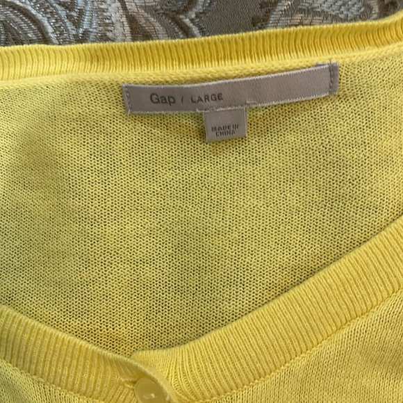 Gap, yellow, 3/4 sleeve cardigan - Picture 2 of 5